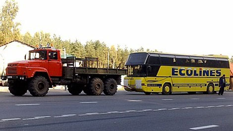 Буксировка грузовых автомобилей, грузовиков, автобусов